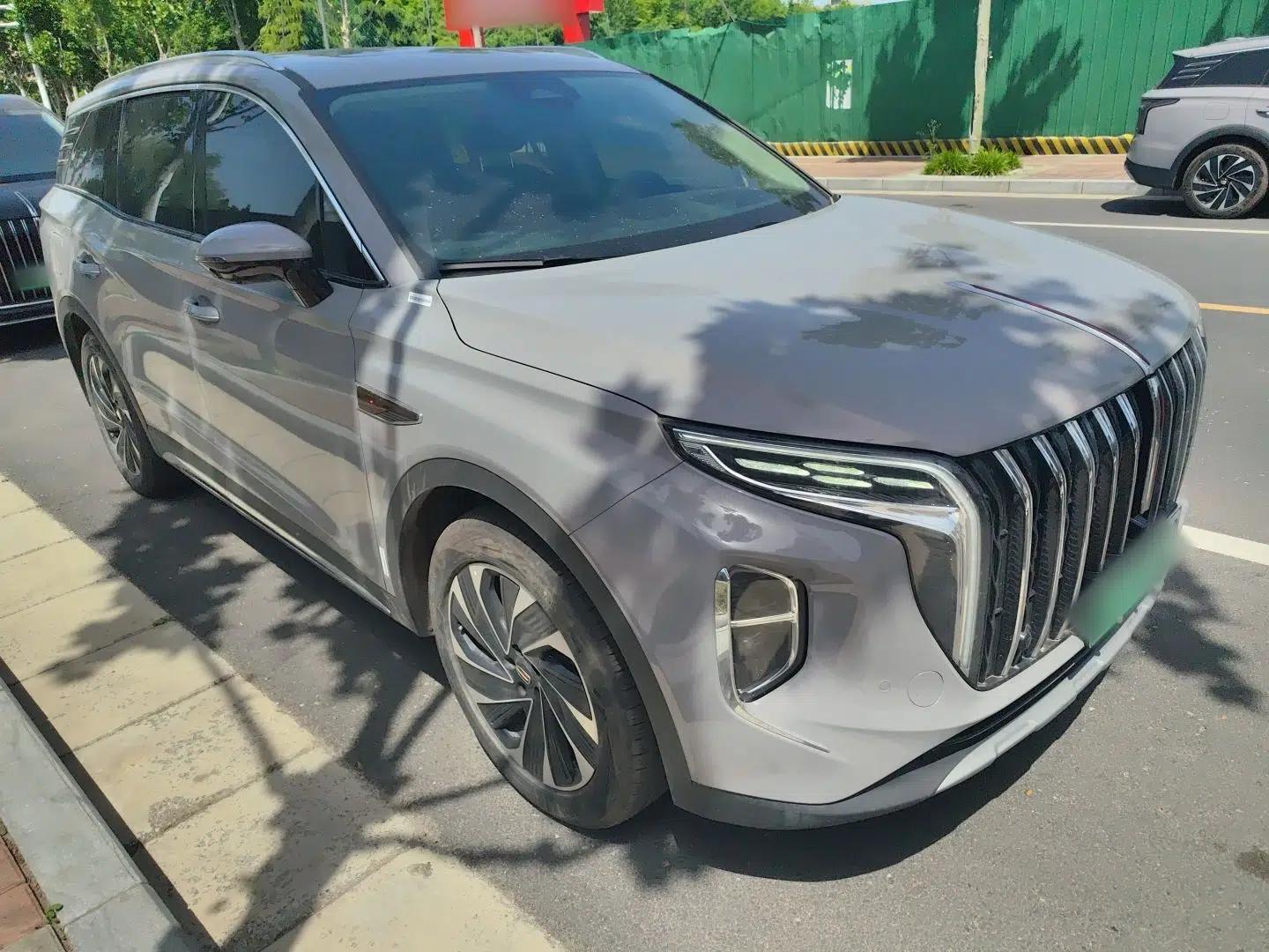 Hongqi HS7 PHEV 2024 2.0T PHEV Four-Wheel-Drive Flagship Edition 6 Seats — миниатюра 3