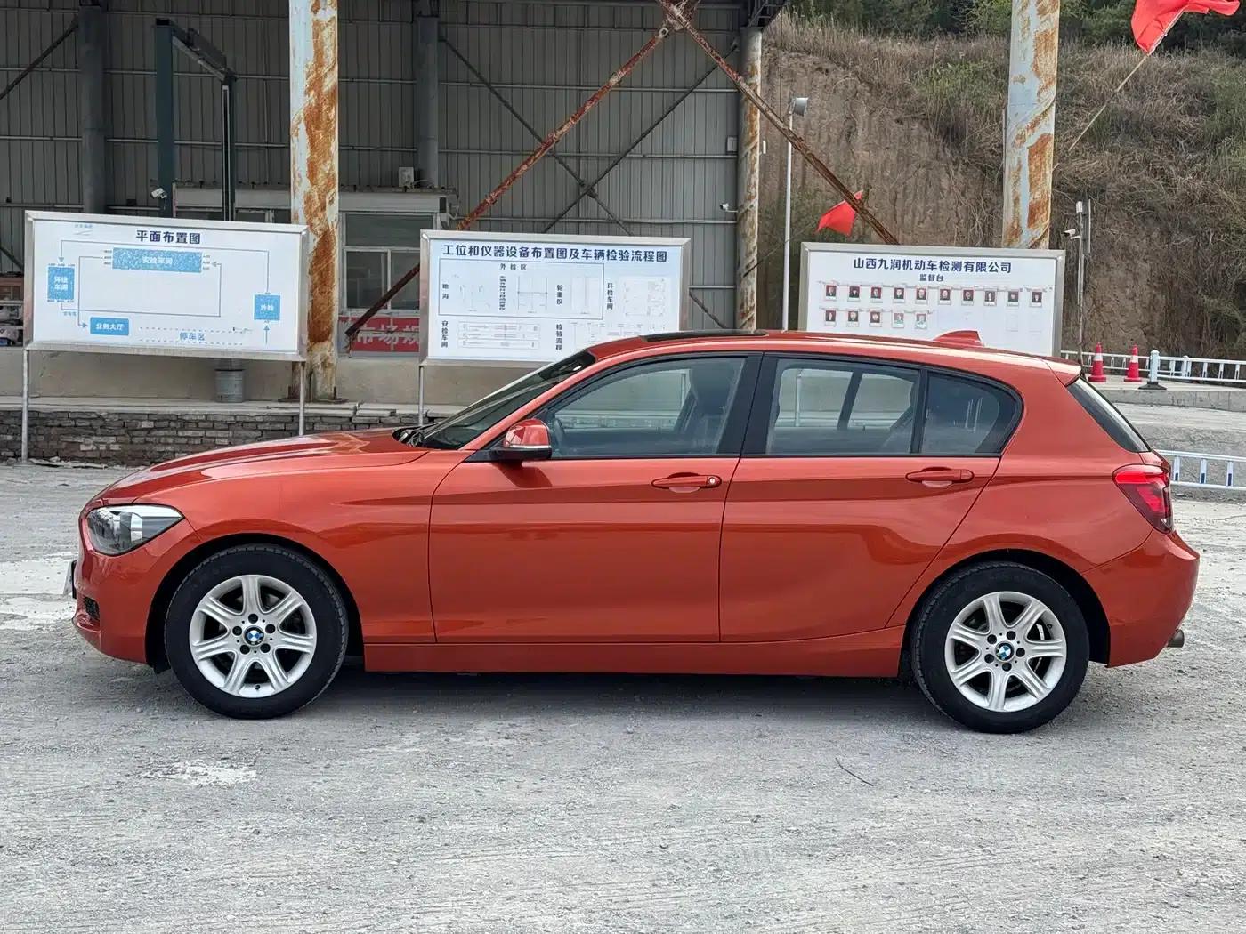 2013 BMW 1 Series (Imported) Facelift 116i Leading Edition — миниатюра 5