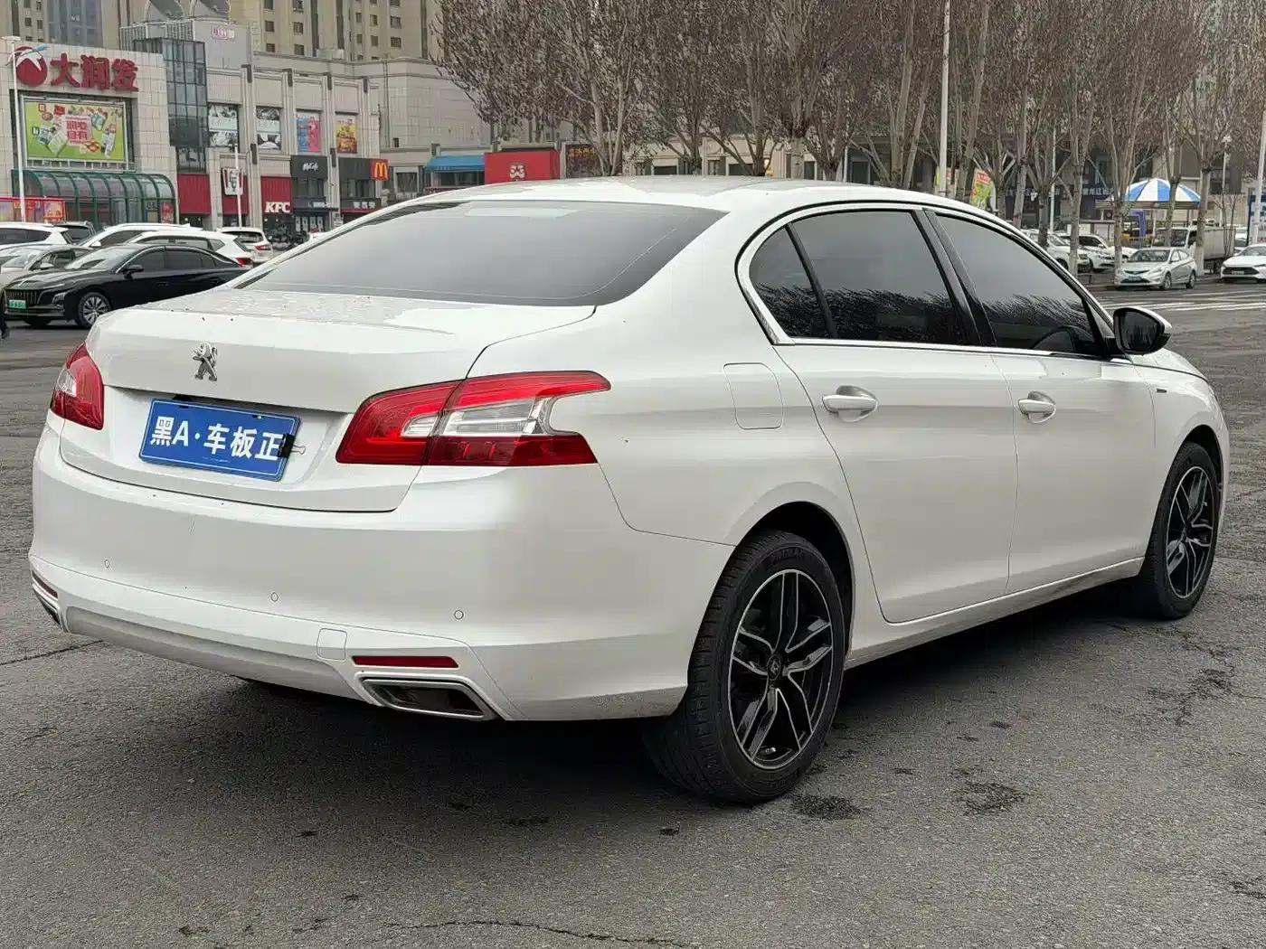 Peugeot 408 2018 350THP Automatic Luxury Edition — миниатюра 7