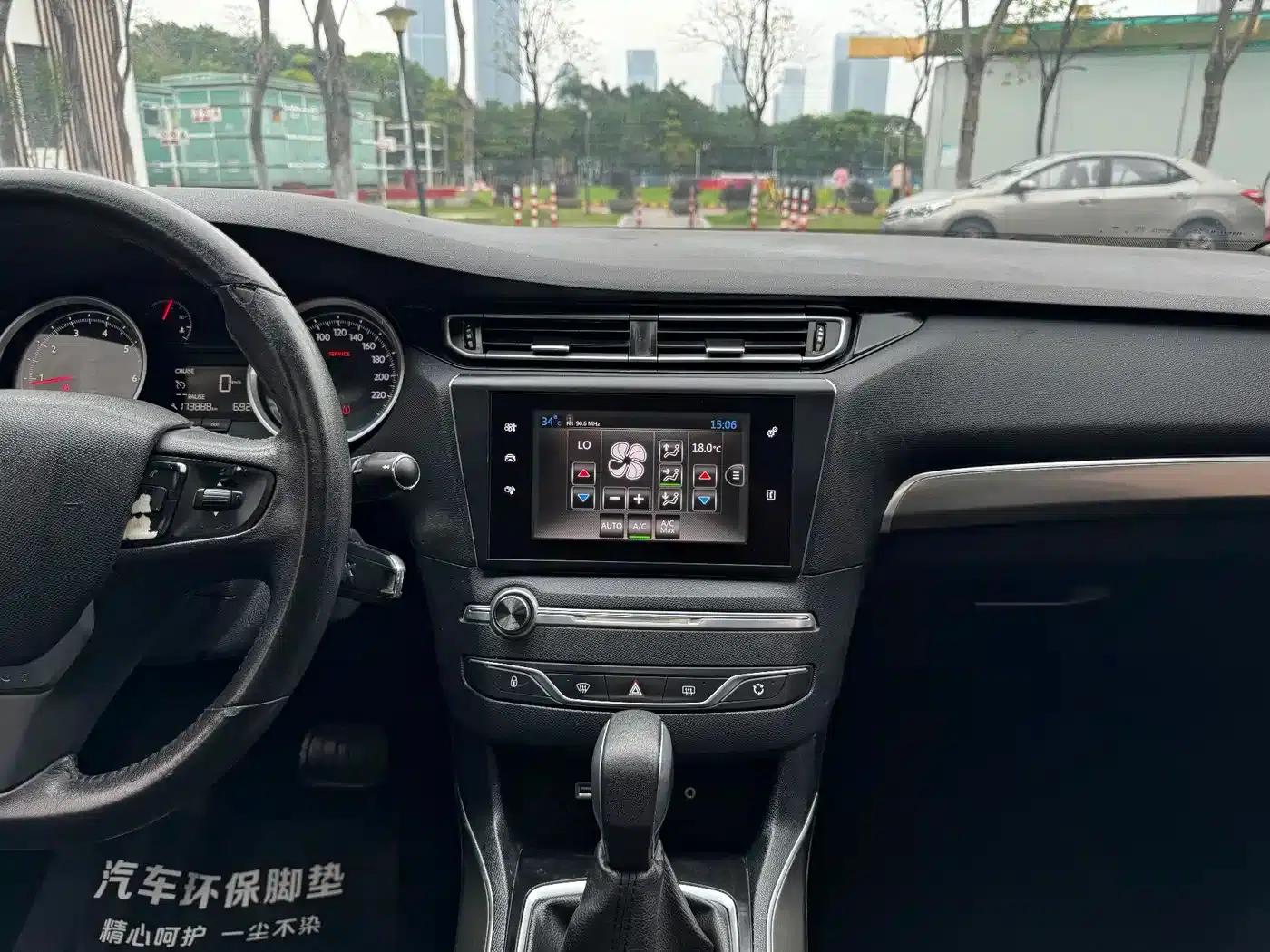 Peugeot 408 2015 1.2T Automatic Glory Edition — миниатюра 13