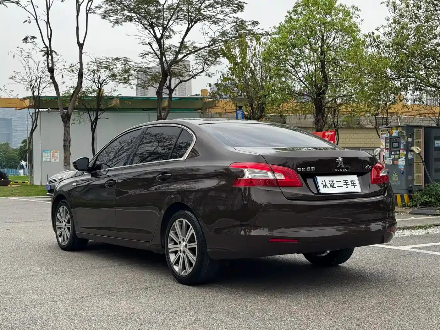 Peugeot 408 2015 1.2T Automatic Glory Edition — миниатюра 18