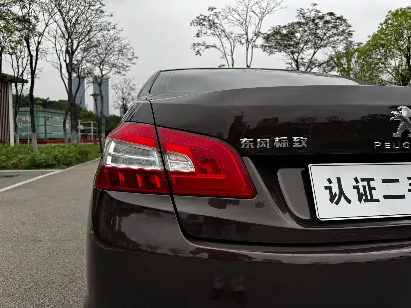 Peugeot 408 2015 1.2T Automatic Glory Edition — миниатюра 22