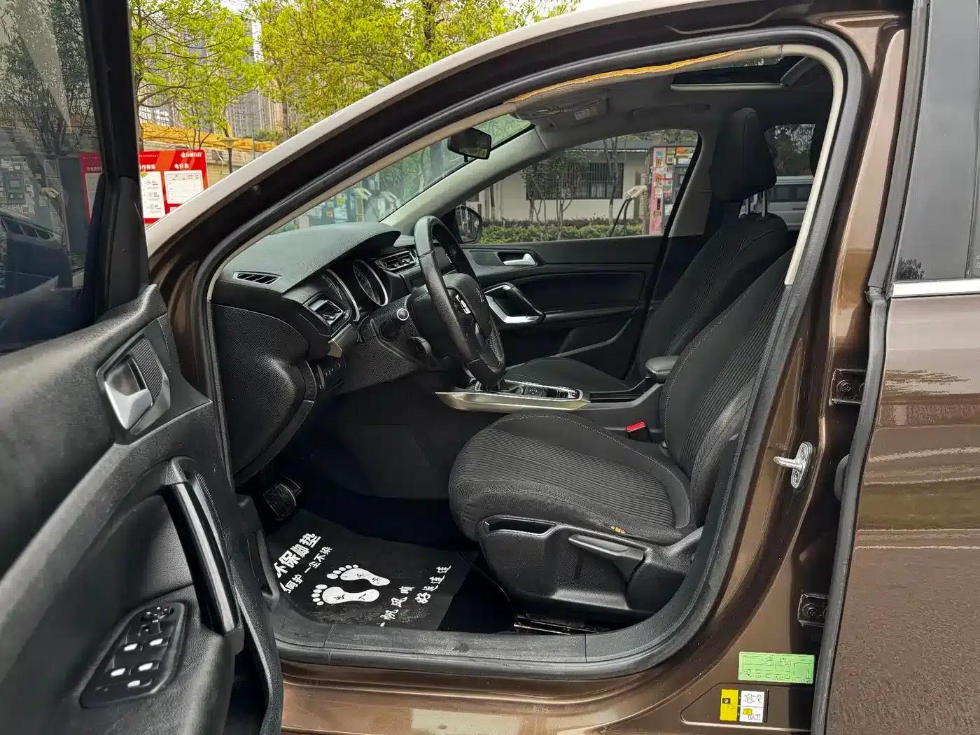 Peugeot 408 2015 1.2T Automatic Glory Edition — миниатюра 6