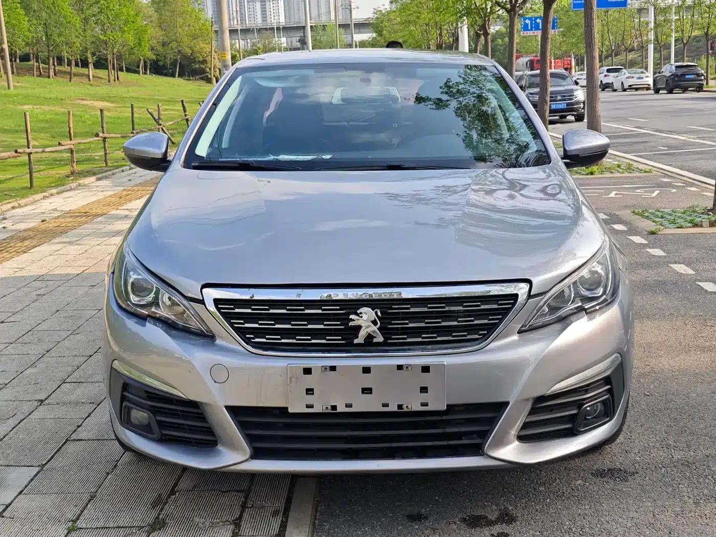 Peugeot 308 2018 230THP Automatic Luxury Edition — миниатюра 2