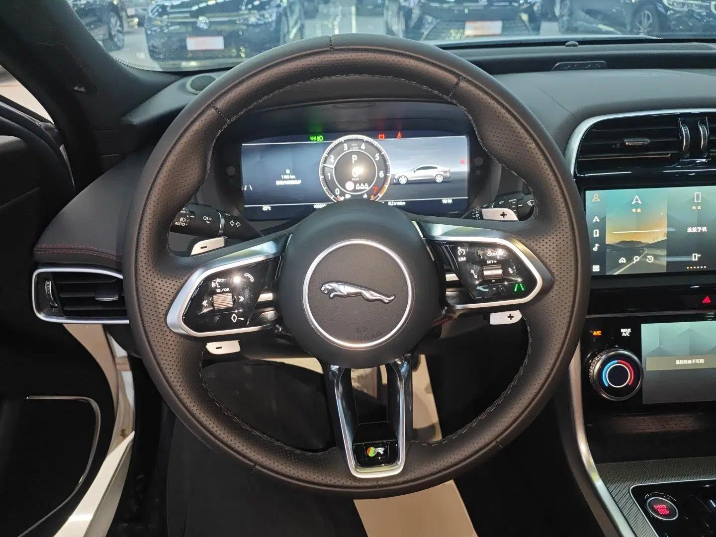 Jaguar XEL 2024 2.0T 250 PS R-DYNAMIC S Advanced Sport Edition — миниатюра 13