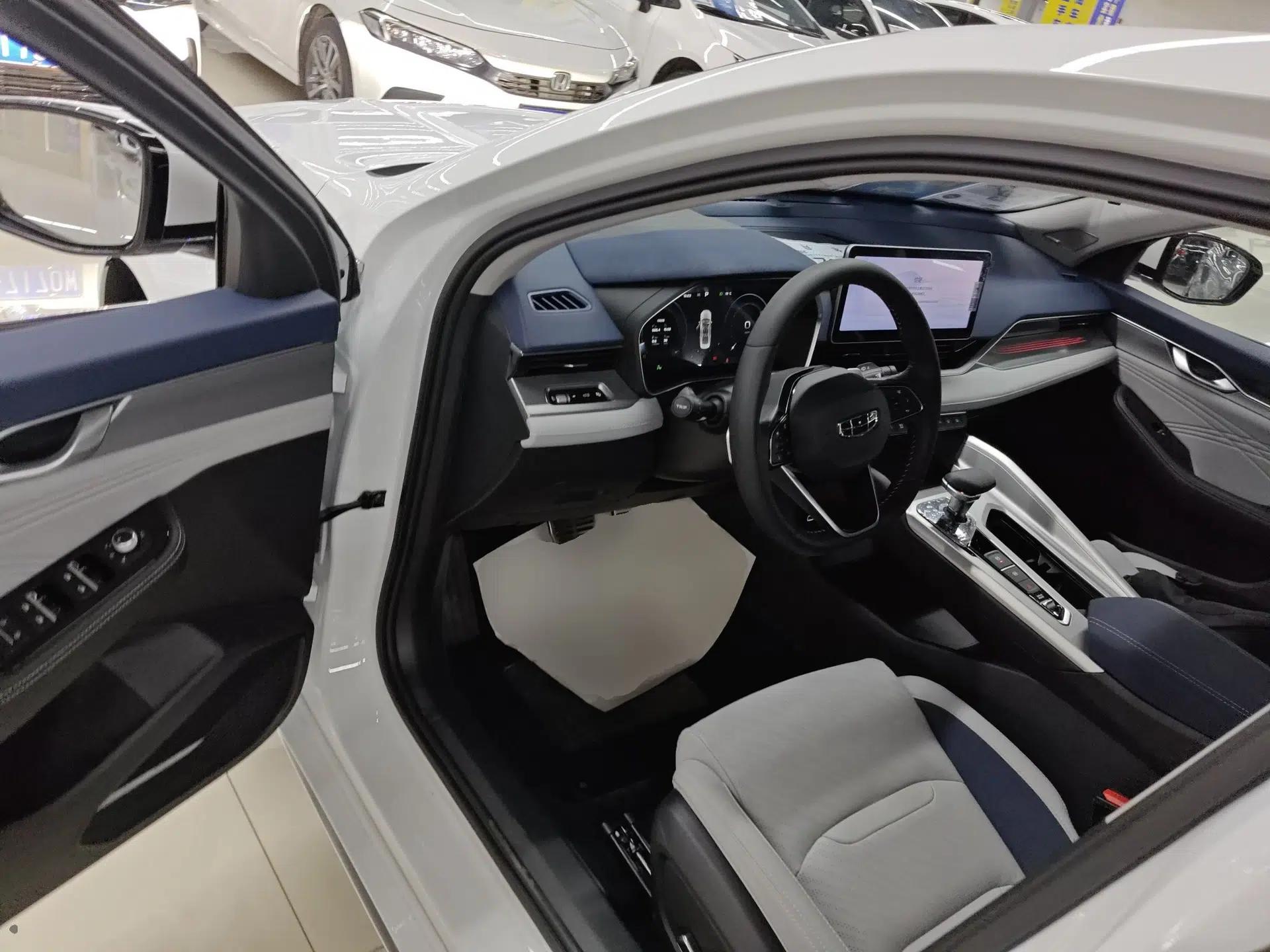 Geely Auto Preface 2023 2.0TD Prestige Version — миниатюра 19