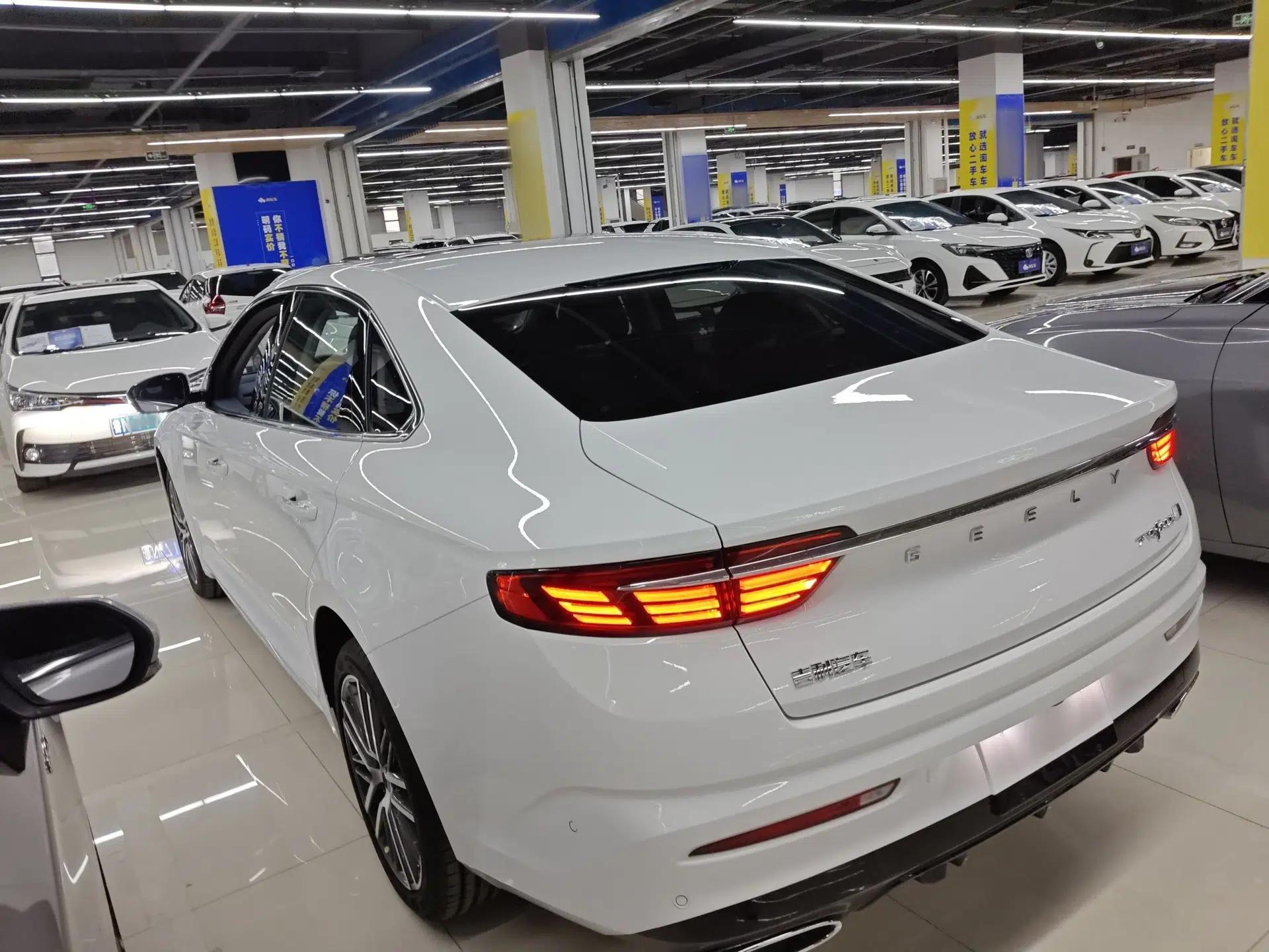 Geely Auto Preface 2023 2.0TD Prestige Version — миниатюра 4
