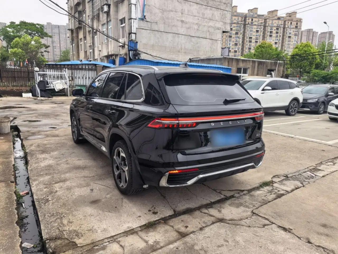 Geely Auto Monjaro L 2024 2.0TD DCT EVO Two-Wheel Drive Long-Range Version — миниатюра 4