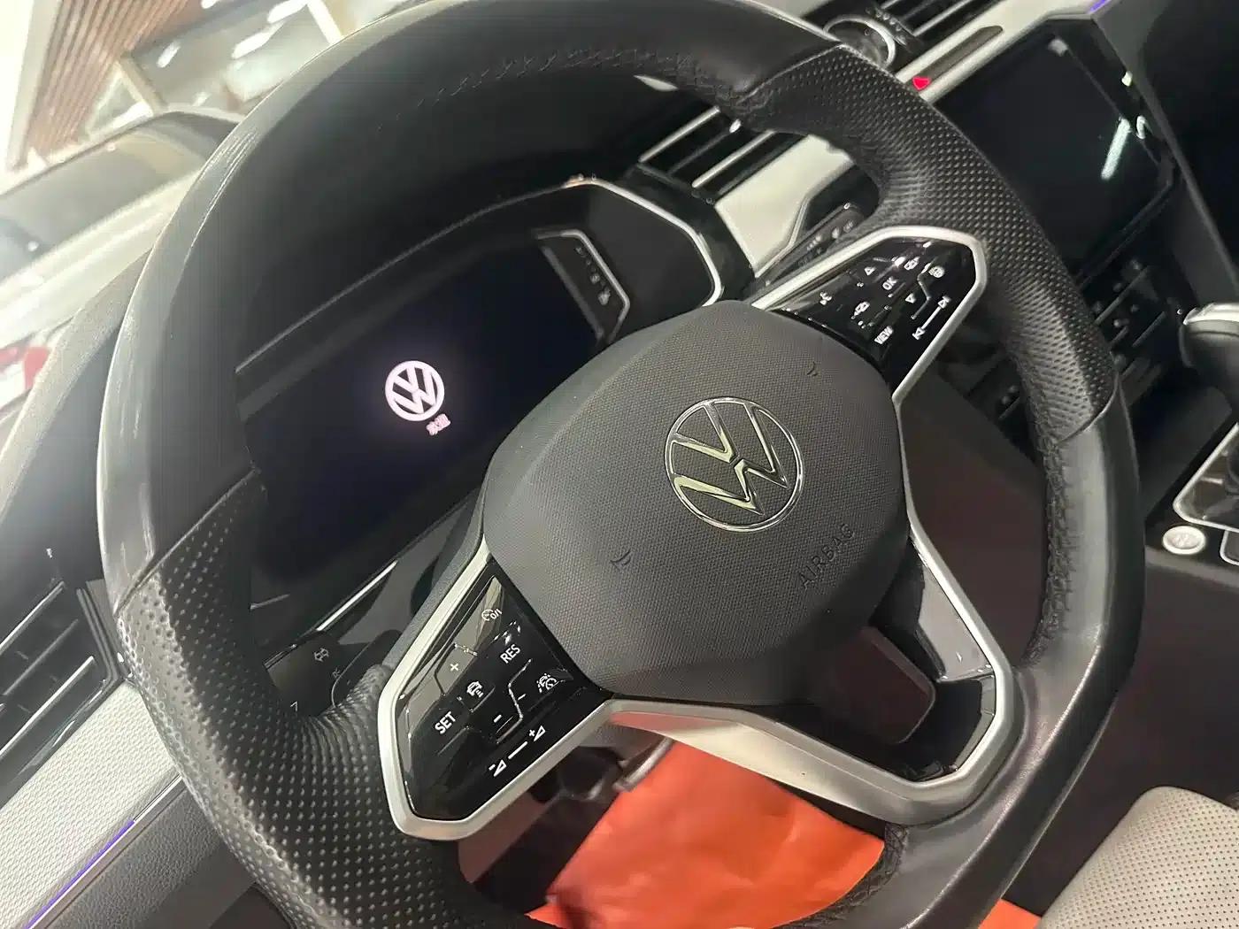 Volkswagen Magotan 2023 2 Millionth Unit Commemorative Edition 330TSI DSG Luxury — миниатюра 14