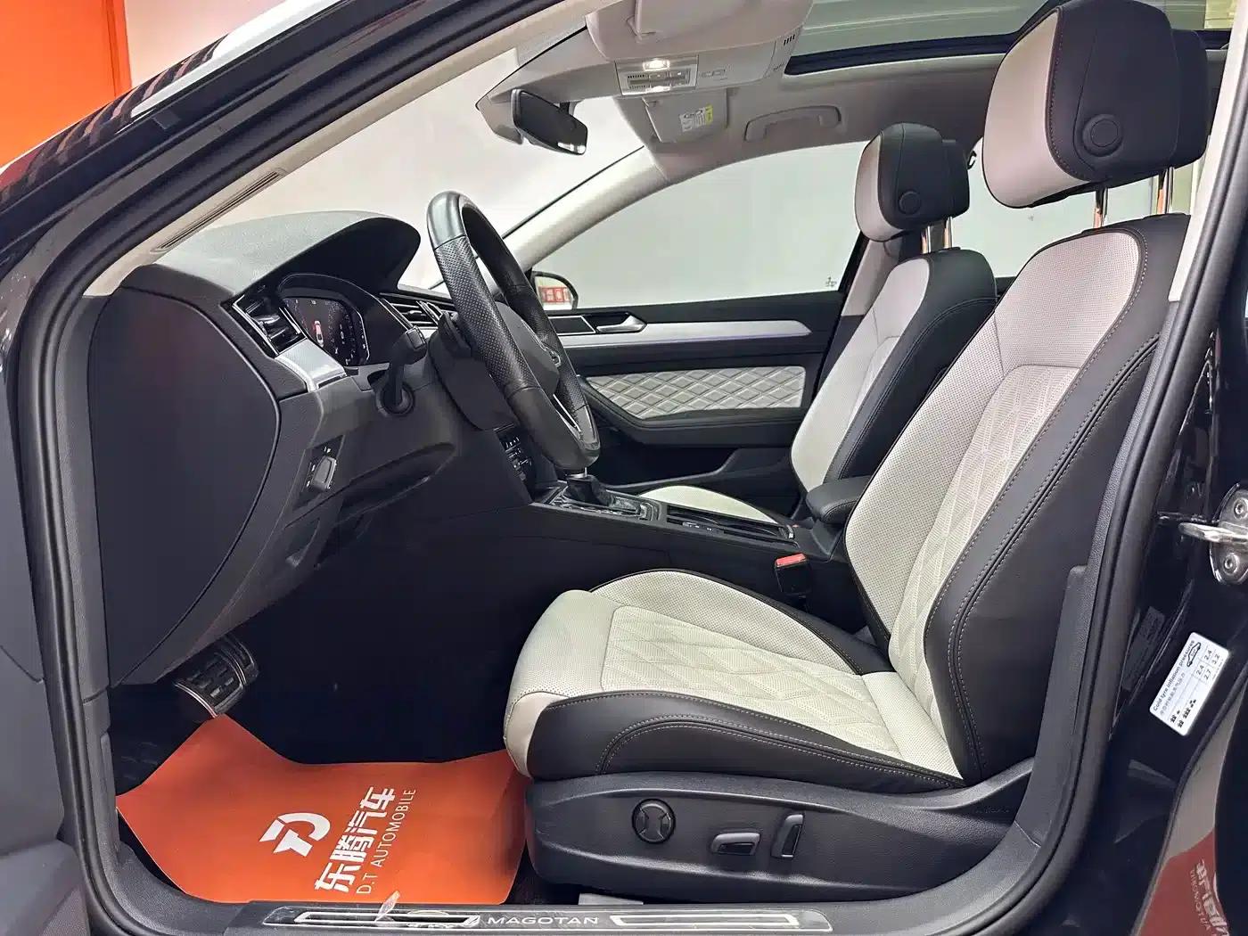 Volkswagen Magotan 2023 2 Millionth Unit Commemorative Edition 330TSI DSG Luxury — миниатюра 20