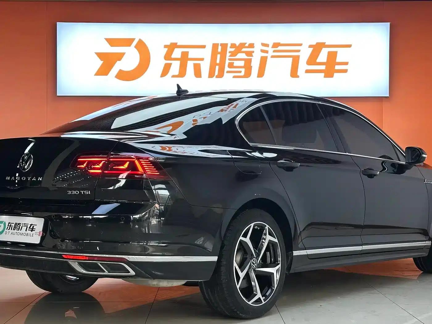 Volkswagen Magotan 2023 2 Millionth Unit Commemorative Edition 330TSI DSG Luxury — миниатюра 6