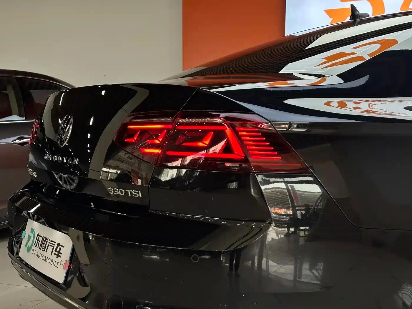 Volkswagen Magotan 2023 2 Millionth Unit Commemorative Edition 330TSI DSG Luxury — миниатюра 9