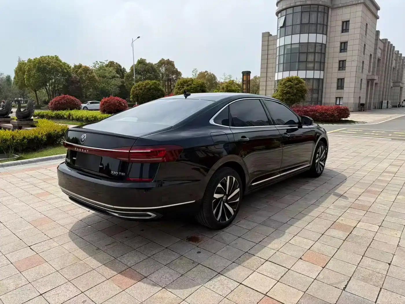 2023 Passat 330TSI Elite Edition — миниатюра 9