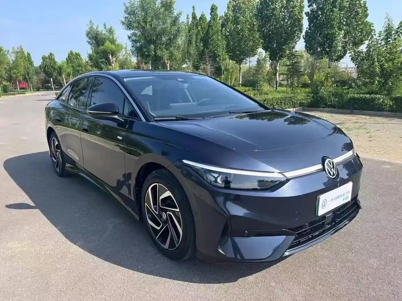 Volkswagen ID.7 VIZZION 2024 First Edition — миниатюра 2