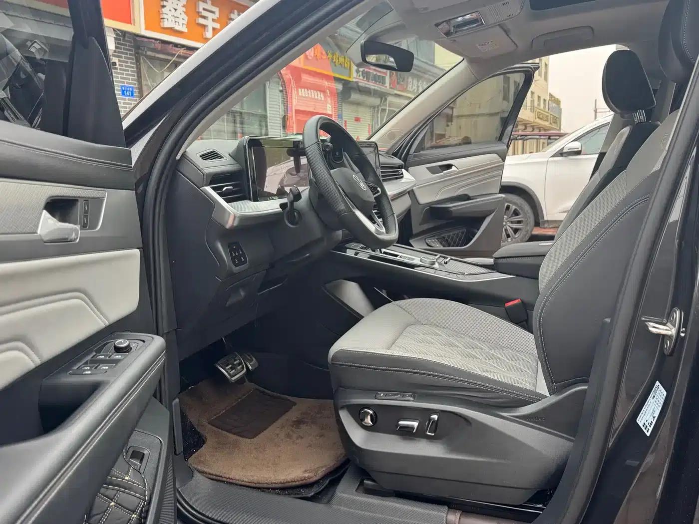 2023 Range Rover 380TSI AWD R-Line Cruiser — миниатюра 11