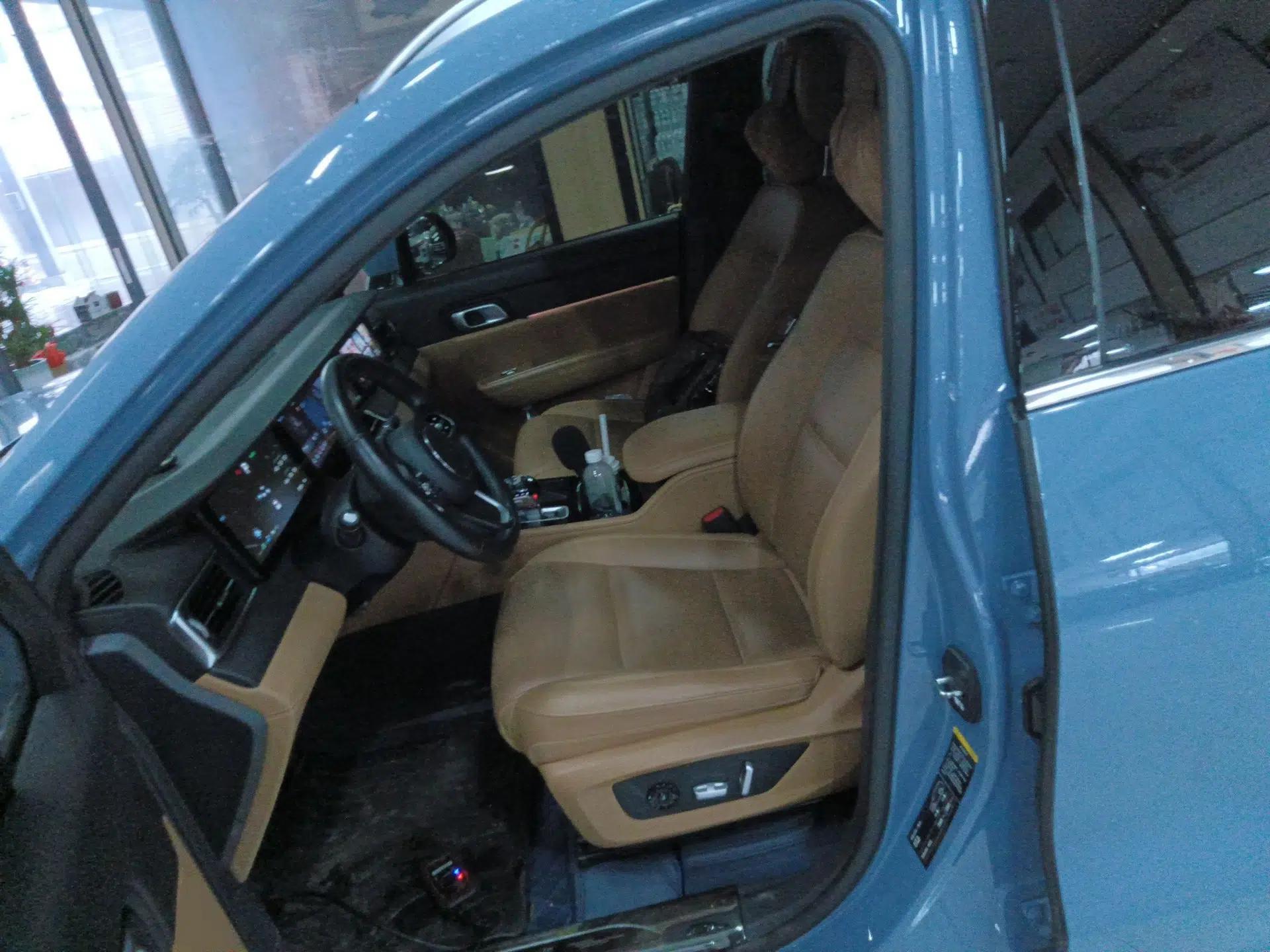 Li Auto ONE 2021 Extended-Range 6-Seater Version — миниатюра 18