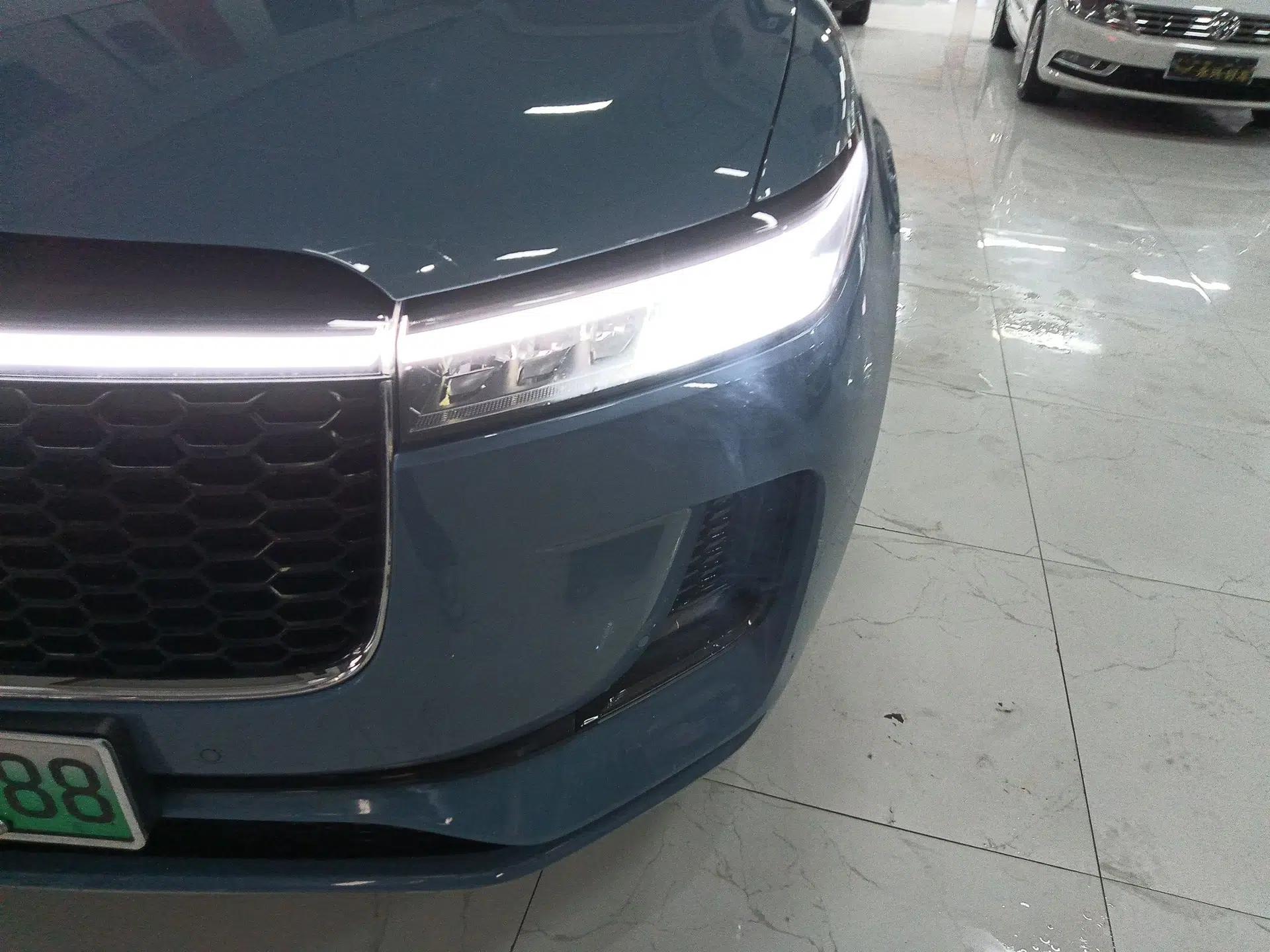 Li Auto ONE 2021 Extended-Range 6-Seater Version — миниатюра 9