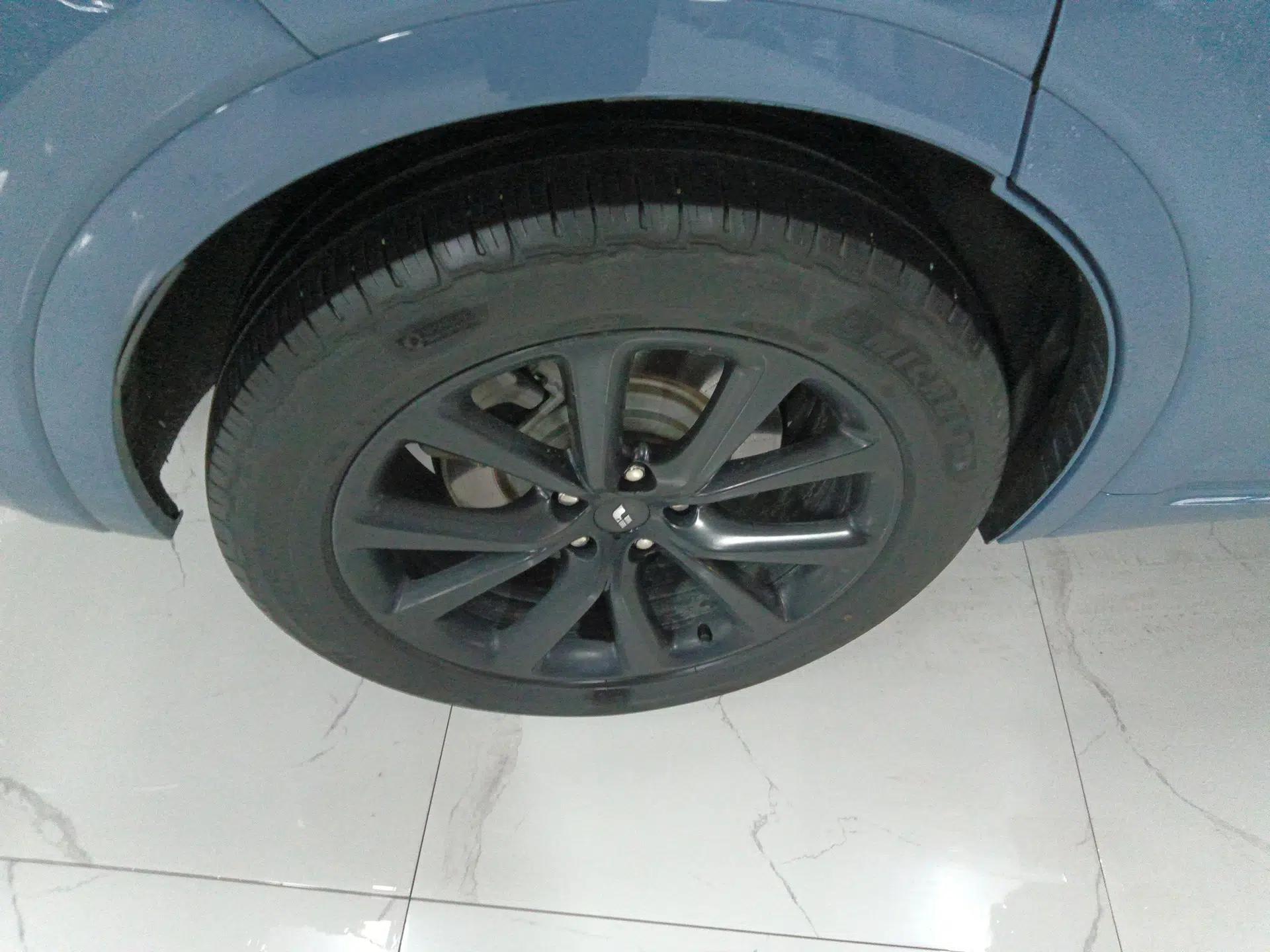 Li Auto ONE 2021 Extended-Range 6-Seater Version — миниатюра 10