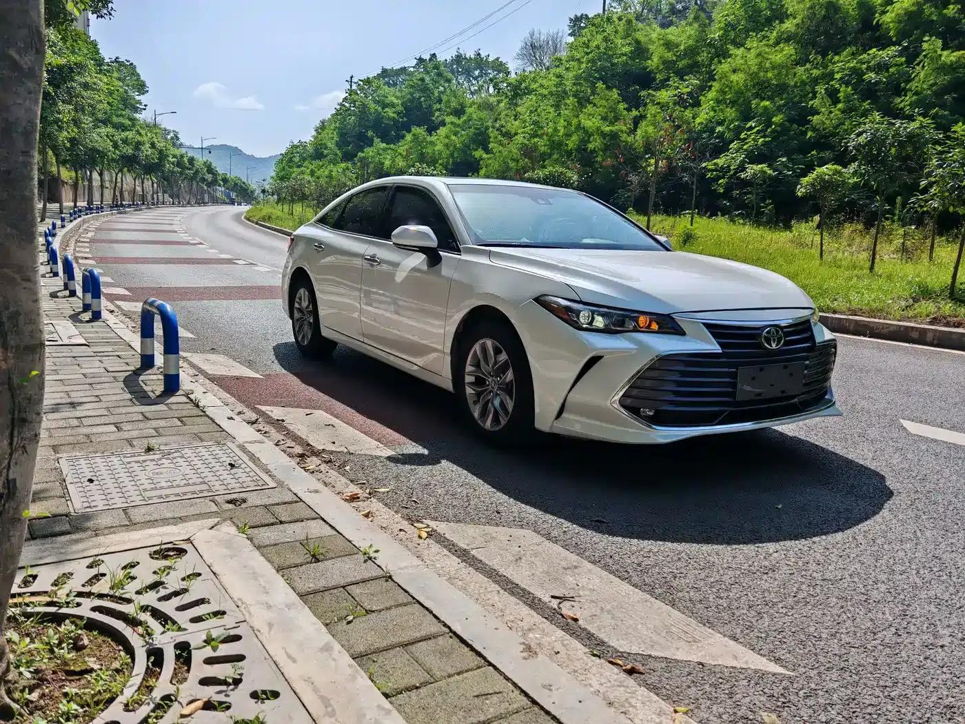 2019 Toyota Avalon 2.0L Luxury Edition (China VI Emission Standard) — миниатюра 1