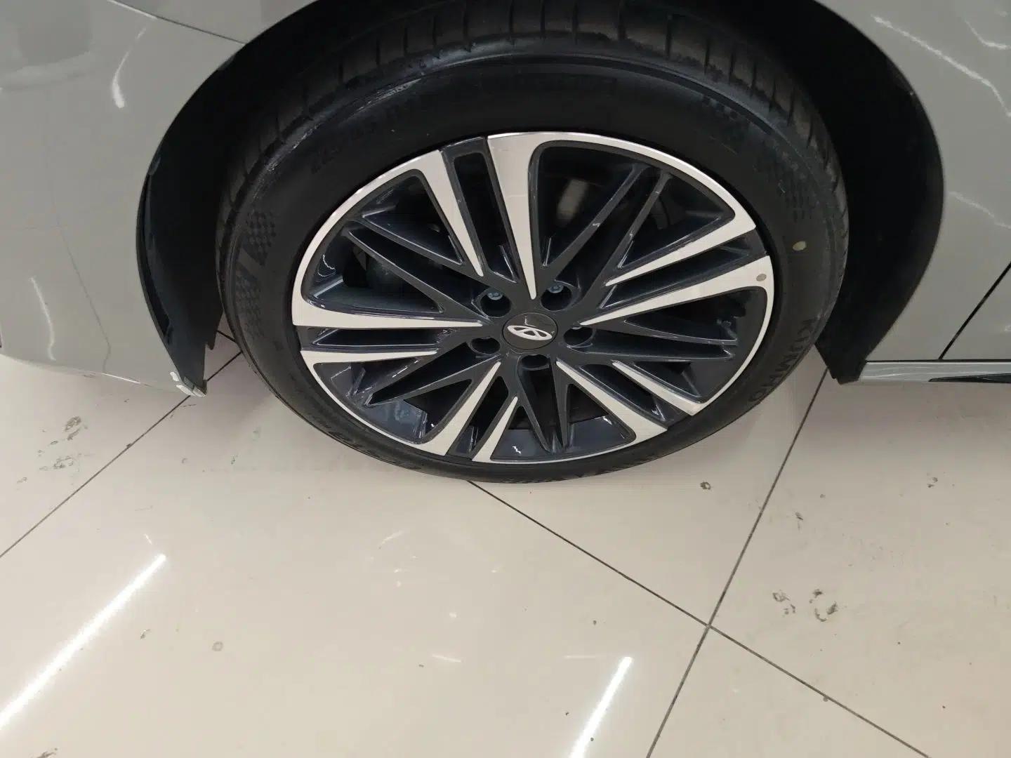 Chery Arrizo 8 2023 High-Performance Edition 2.0T DCT Powerfully Equipped — миниатюра 8