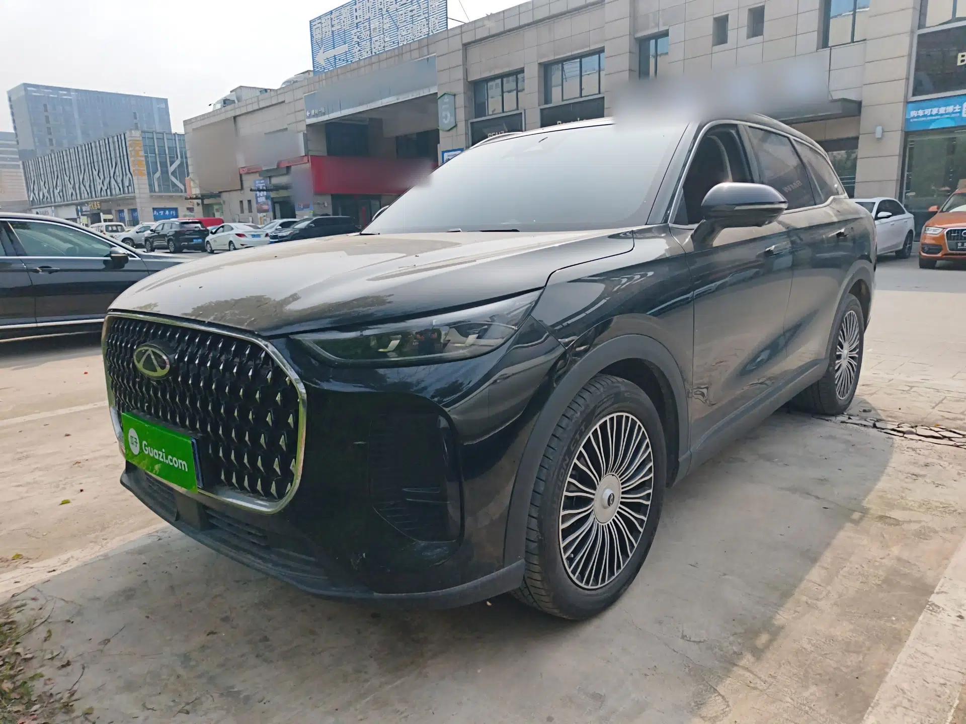 Chery Tiggo 8 L 2024 2.0T Two-Wheel Drive Luxury Edition 5 Seats — миниатюра 1