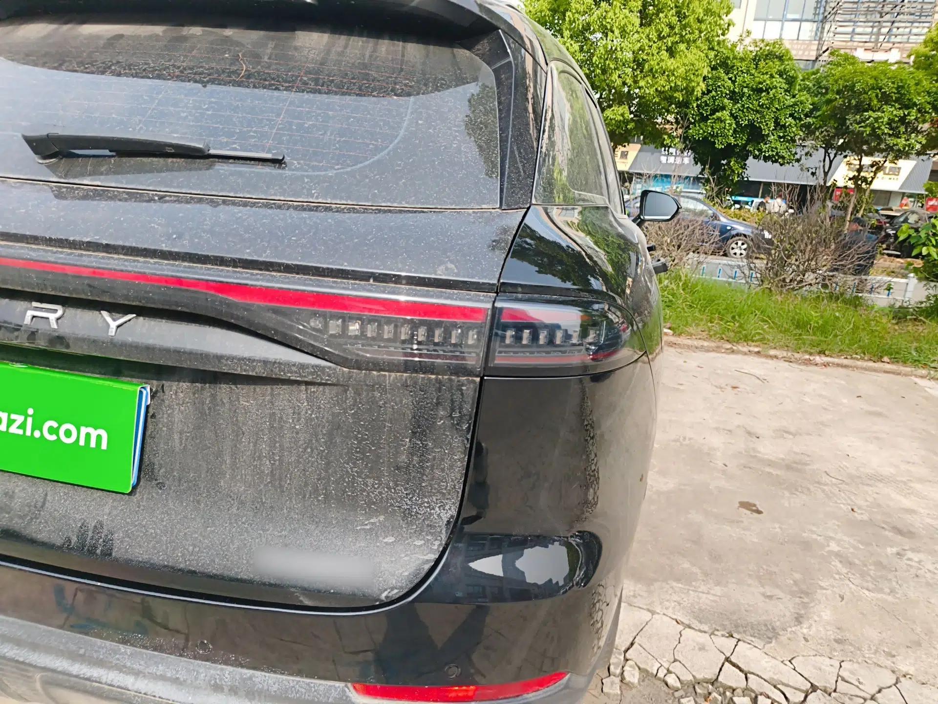 Chery Tiggo 8 L 2024 2.0T Two-Wheel Drive Luxury Edition 5 Seats — миниатюра 7