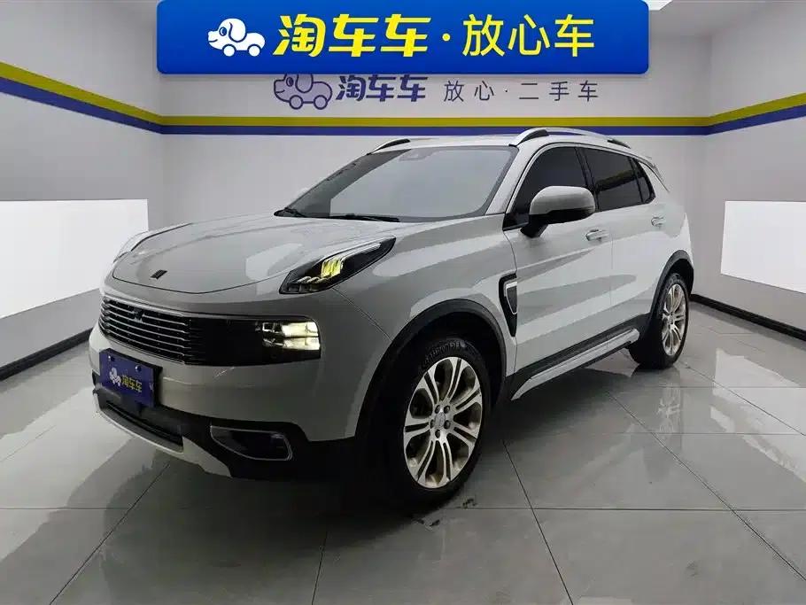 Lynk & Co 01 2017 2.0T 2WD Pro Edition — миниатюра 1