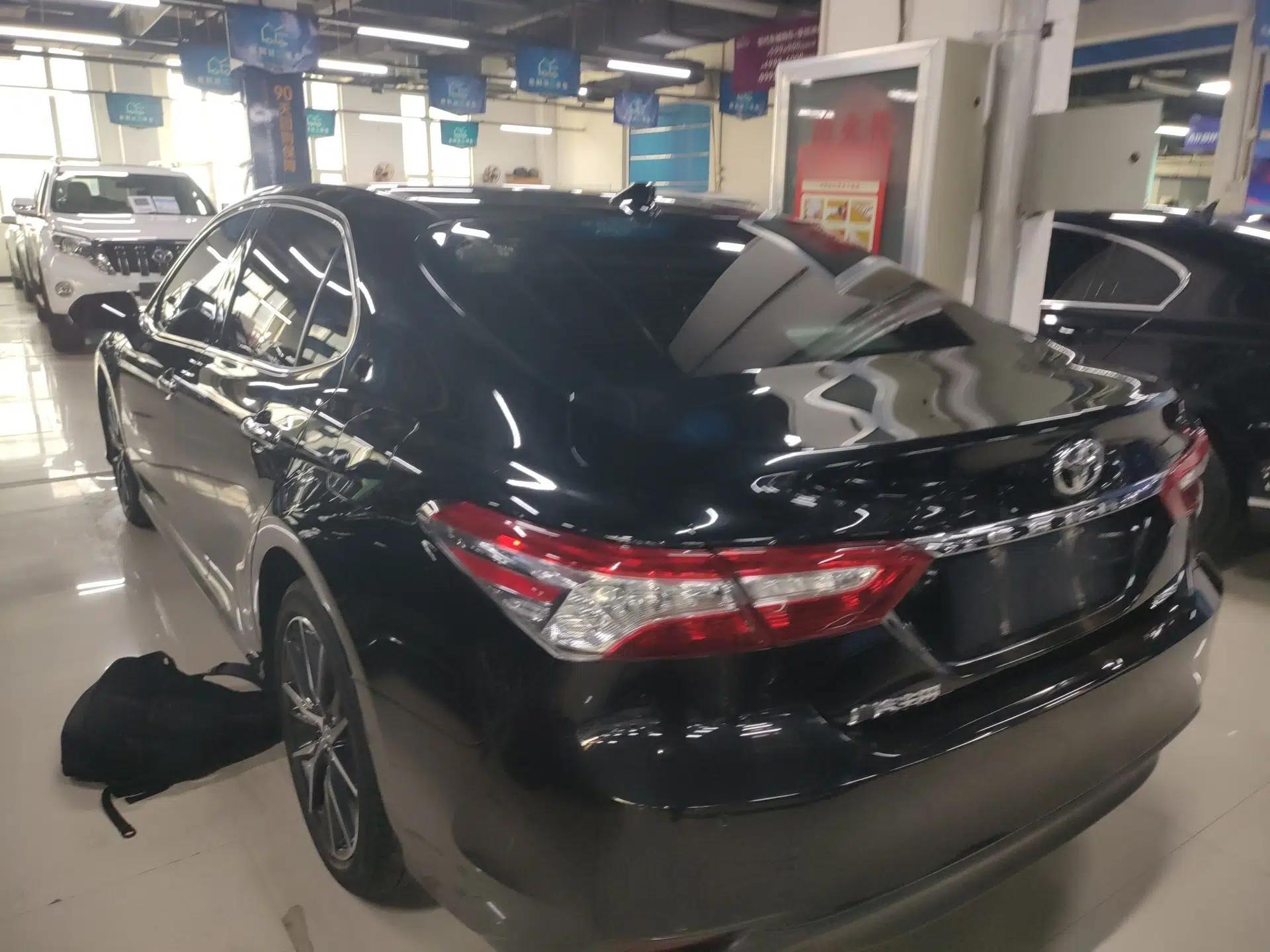 Toyota Camry 2021 2.5G Luxury Edition — миниатюра 4