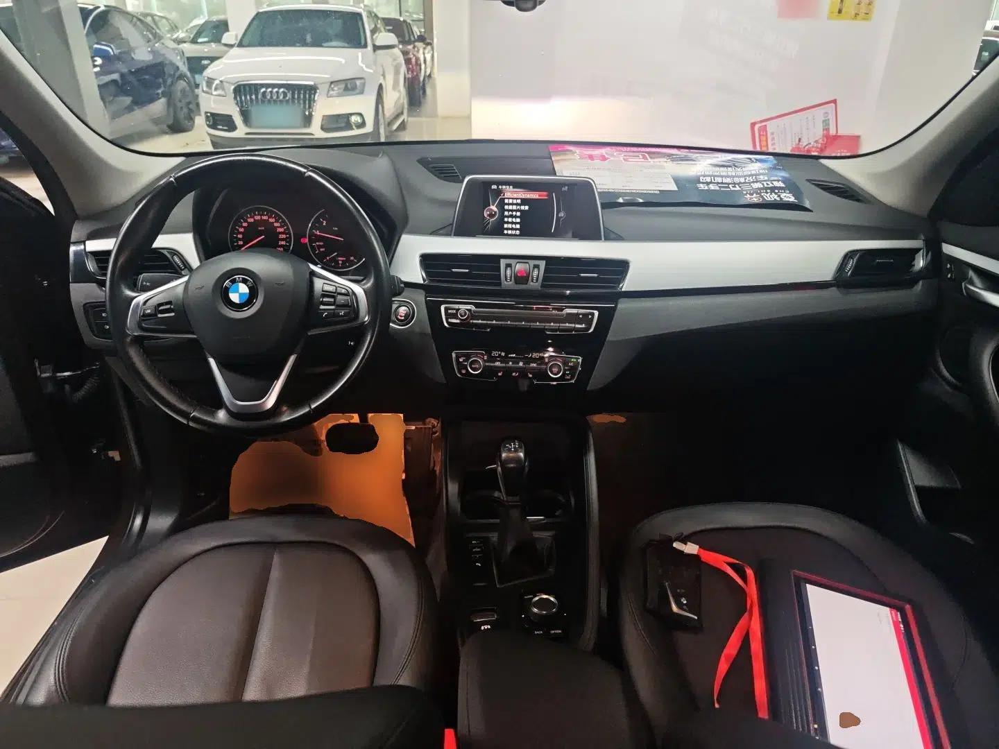 BMW X1 2016 sDrive18Li Premium Edition — миниатюра 13