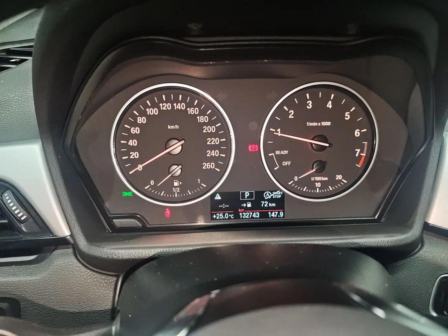 BMW X1 2016 sDrive18Li Premium Edition — миниатюра 15
