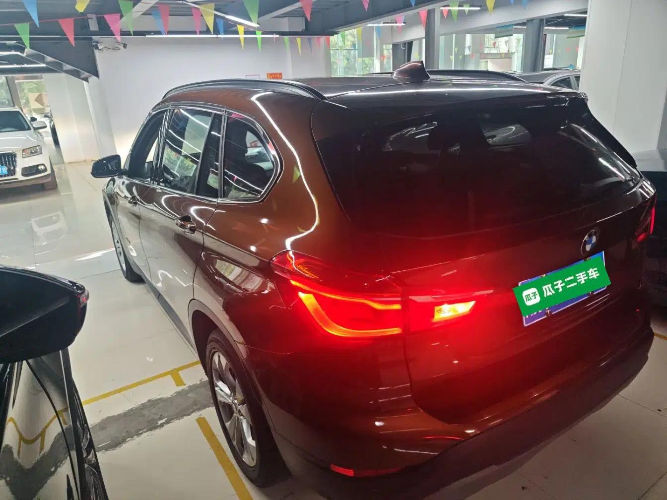 BMW X1 2016 sDrive18Li Premium Edition — миниатюра 4