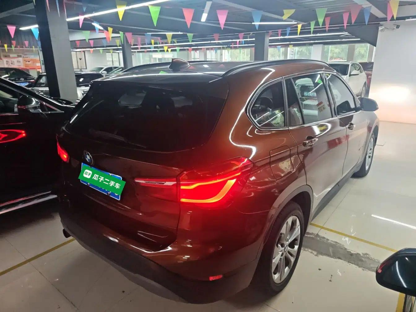 BMW X1 2016 sDrive18Li Premium Edition — миниатюра 6