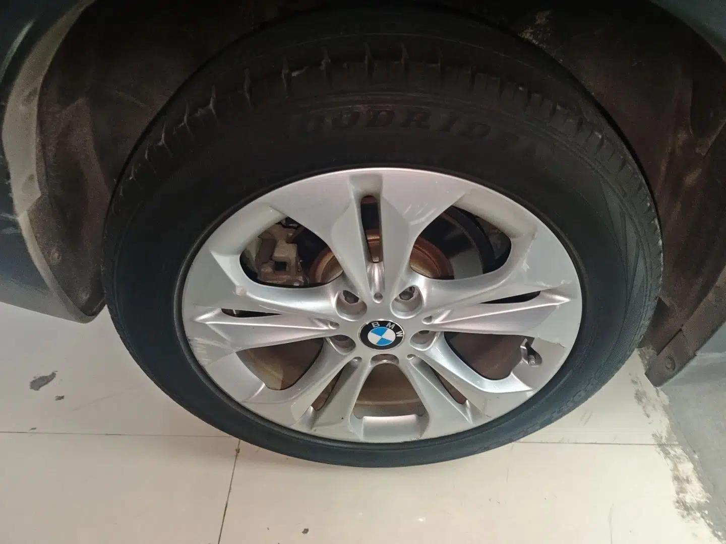 BMW X1 2016 sDrive18Li Premium Edition — миниатюра 10