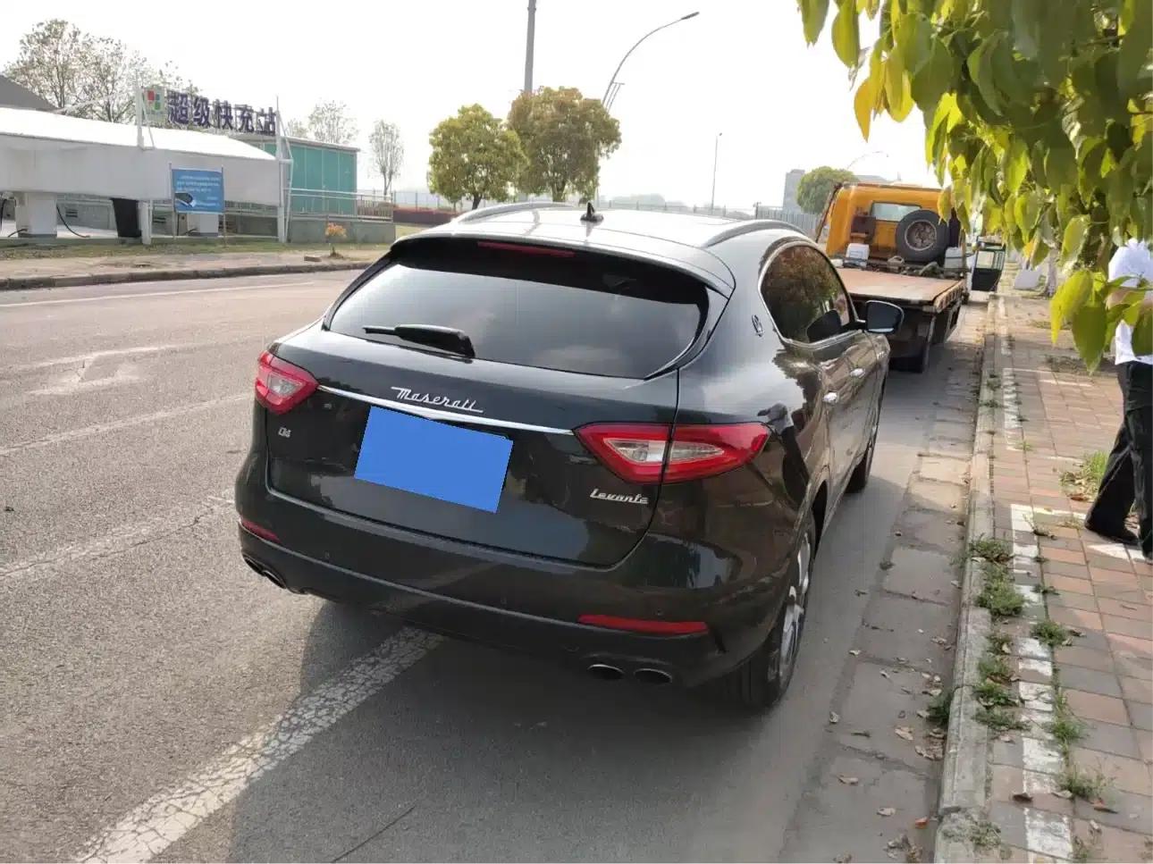 2016 Levante 3.0T Standard Edition — миниатюра 3