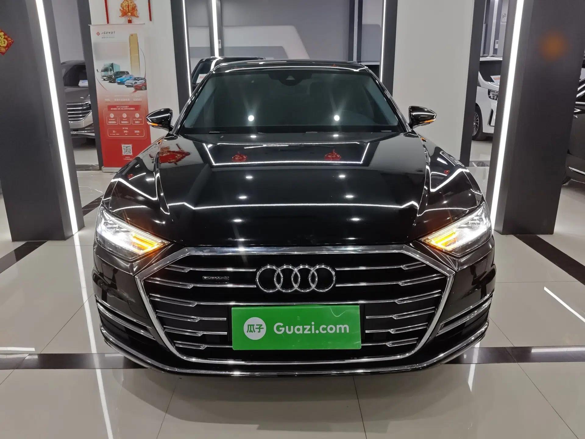 Audi A8 2021 A8L 50 TFSI quattro Comfort Model — миниатюра 2