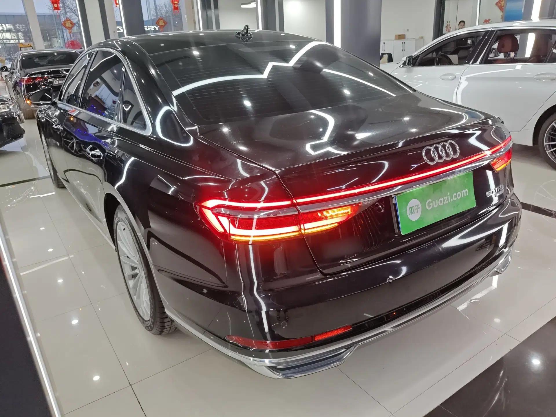 Audi A8 2021 A8L 50 TFSI quattro Comfort Model — миниатюра 7