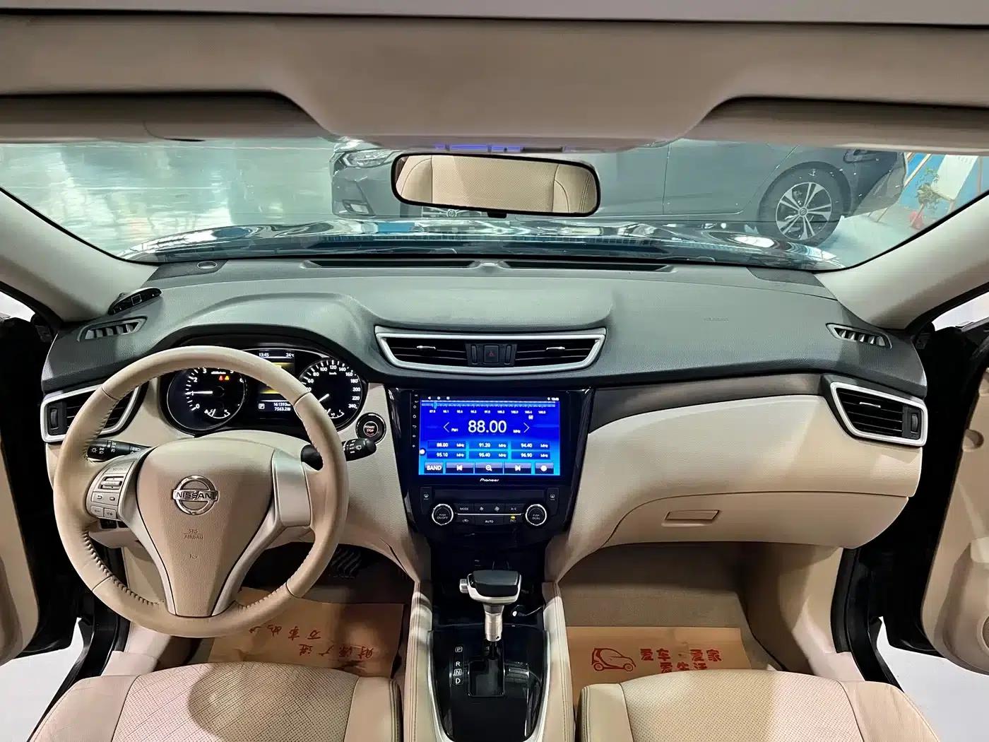 Nissan X-Trail 2014 2.0L CVT Comfort Edition 2WD — миниатюра 5