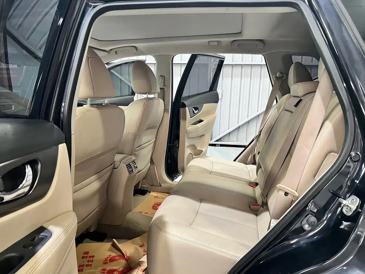 Nissan X-Trail 2014 2.0L CVT Comfort Edition 2WD — миниатюра 6