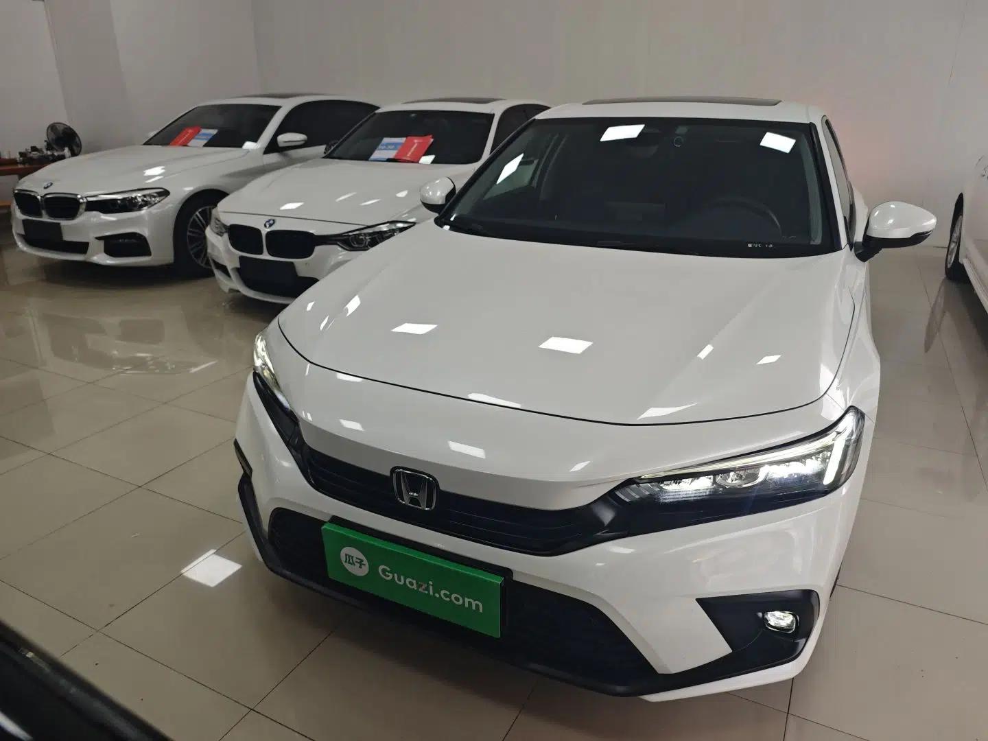 Honda Civic 2022 240TURBO CVT Dynamic Edition — миниатюра 2