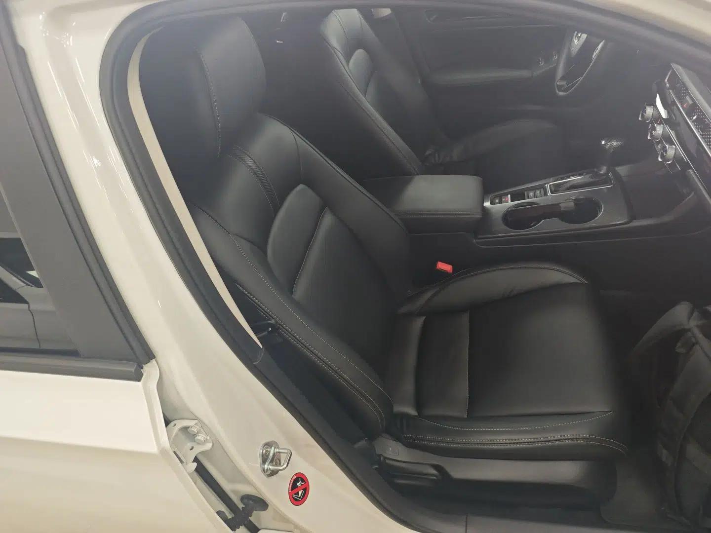Honda Civic 2022 240TURBO CVT Dynamic Edition — миниатюра 23