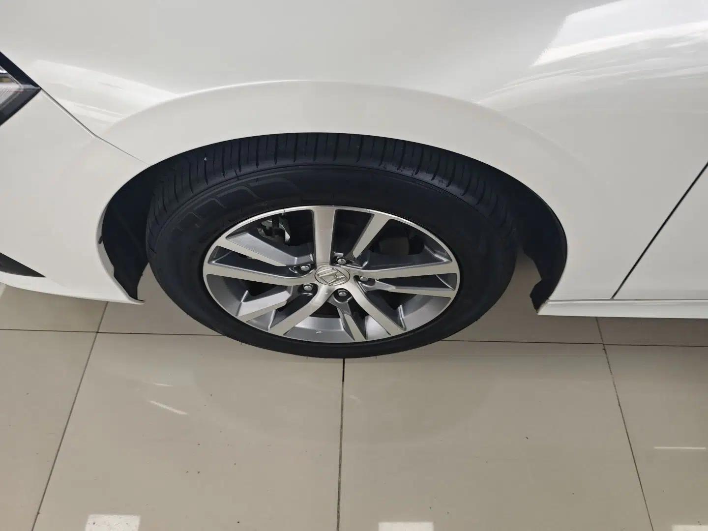 Honda Civic 2022 240TURBO CVT Dynamic Edition — миниатюра 9