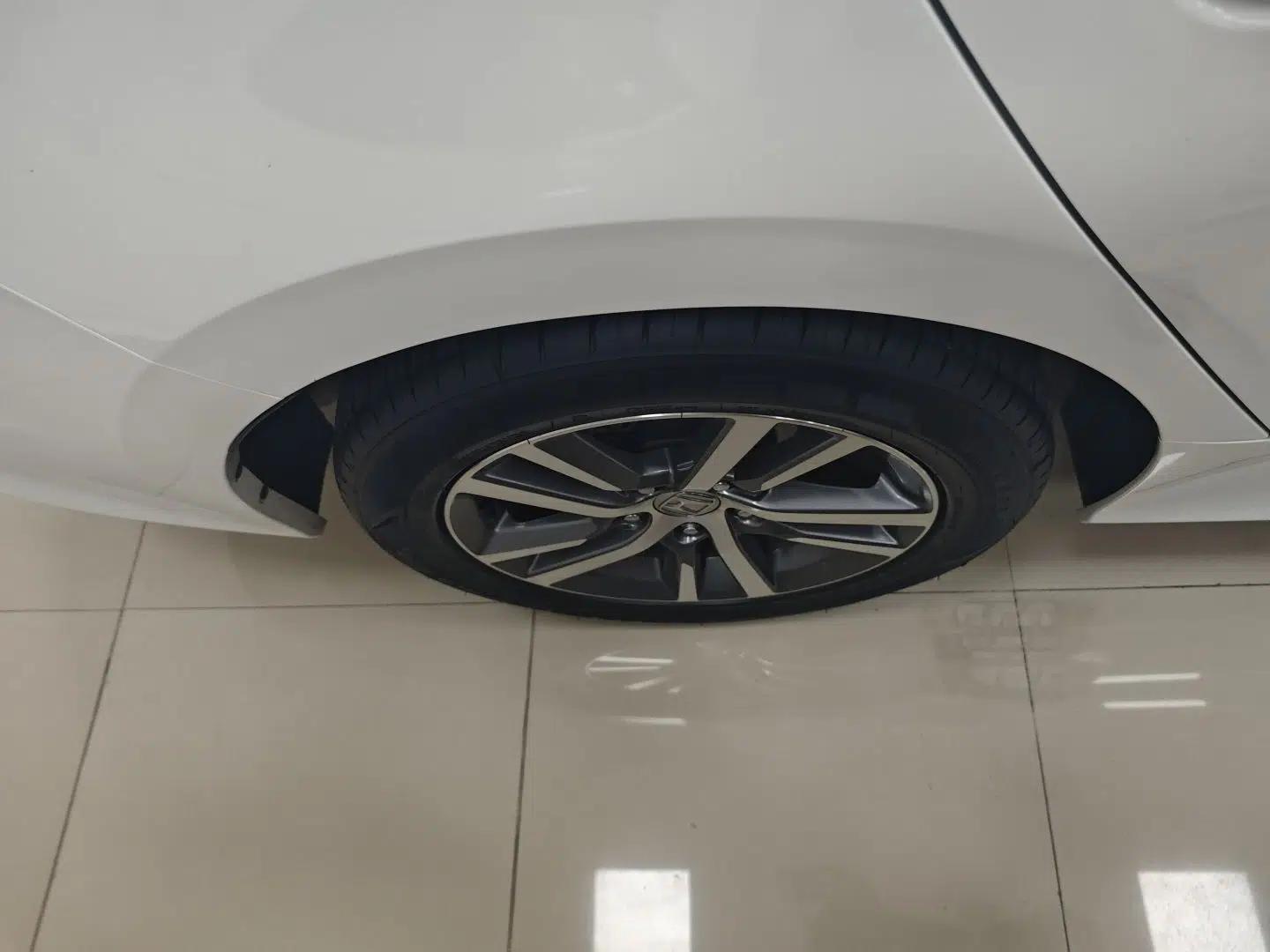 Honda Civic 2022 240TURBO CVT Dynamic Edition — миниатюра 10