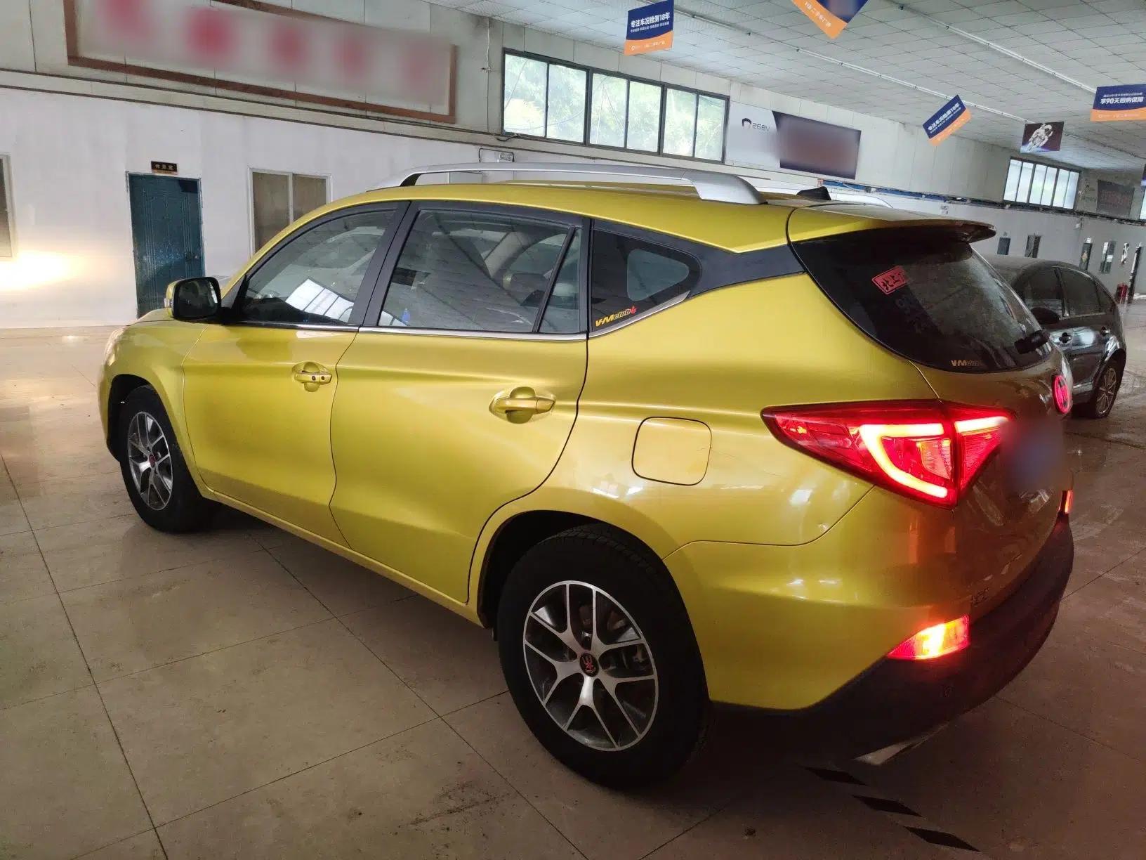 BYD Song 2016 GaiShi Edition 1.5TI Manual Elite Model — миниатюра 4