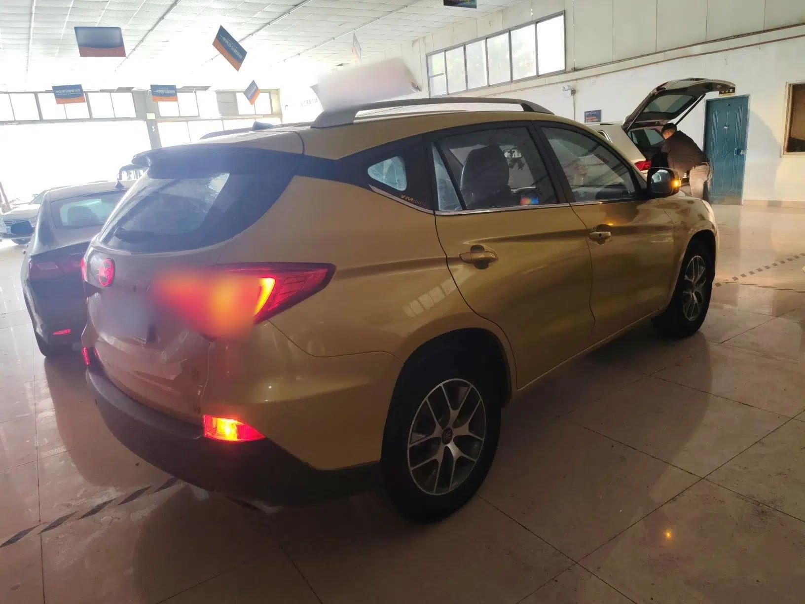 BYD Song 2016 GaiShi Edition 1.5TI Manual Elite Model — миниатюра 6