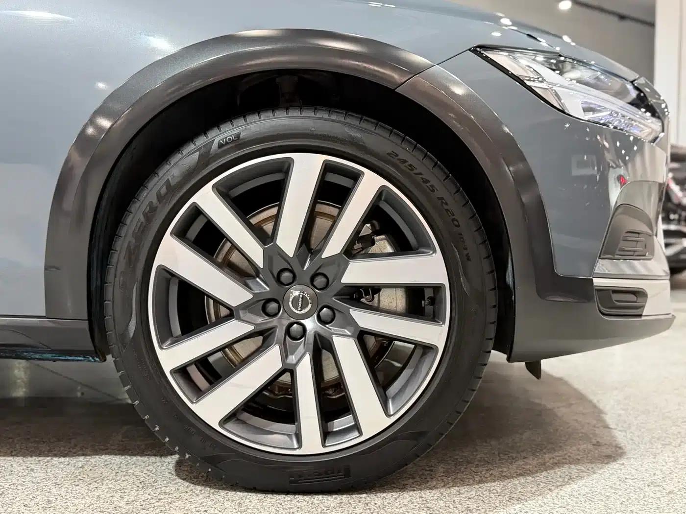 2022 Volvo V90 Cross Country B5 AWD Smart Edition — миниатюра 15
