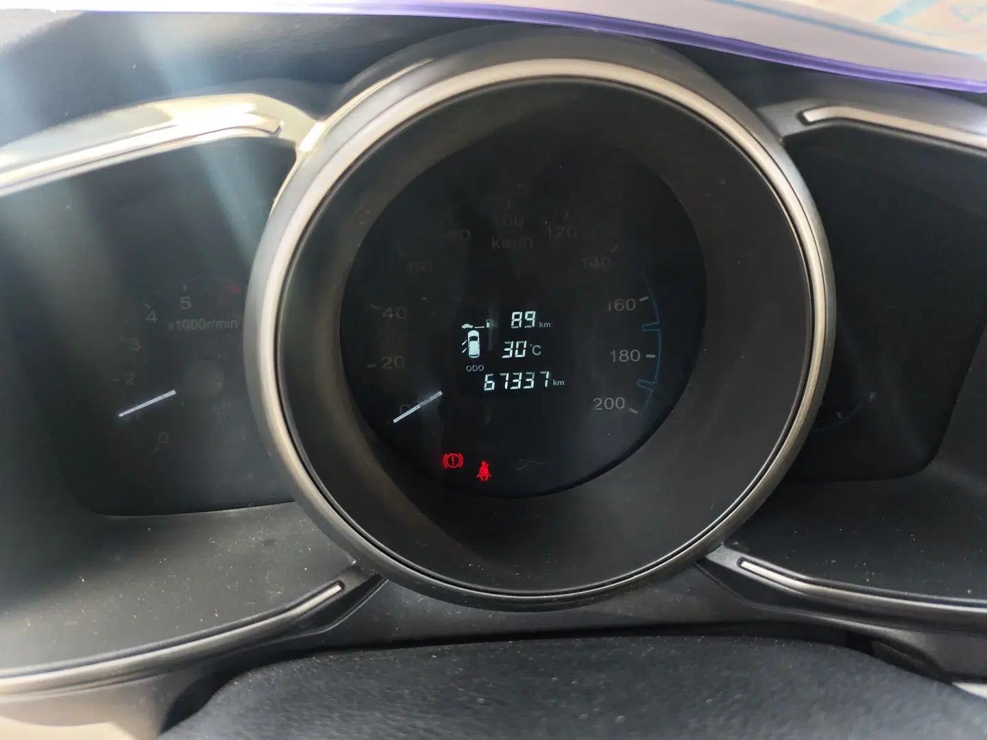 CHANGAN OSHAN CX70 2016 1.6L Manual Comfort Model — миниатюра 15