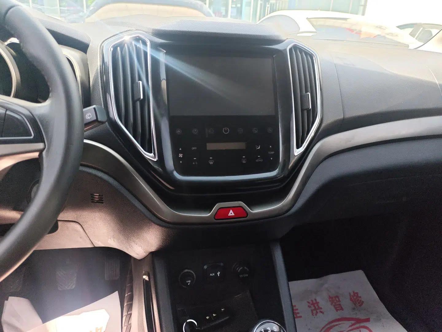 CHANGAN OSHAN CX70 2016 1.6L Manual Comfort Model — миниатюра 16