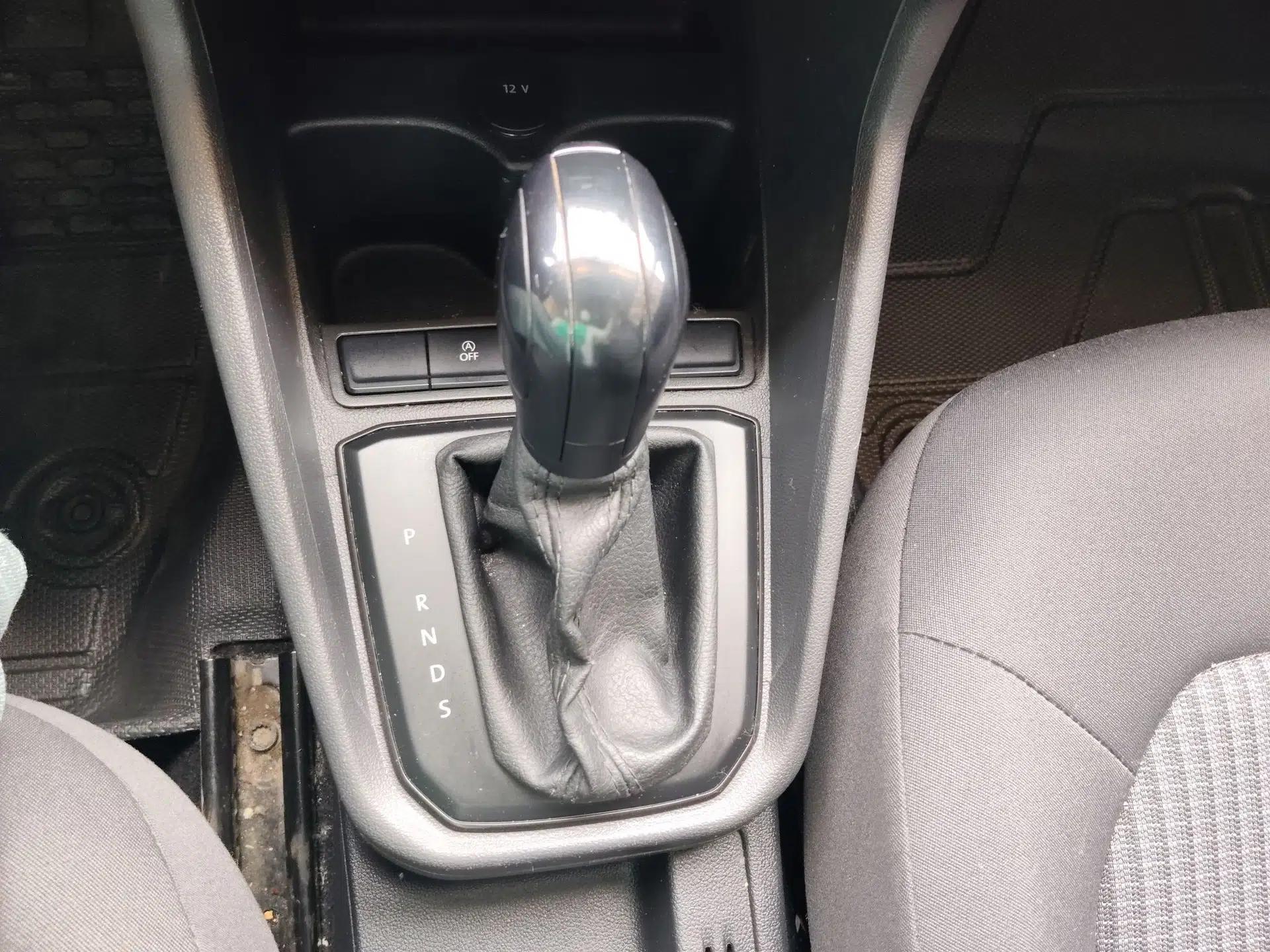 Volkswagen Santana 2021 1.5L Automatic Fashion Edition — миниатюра 17