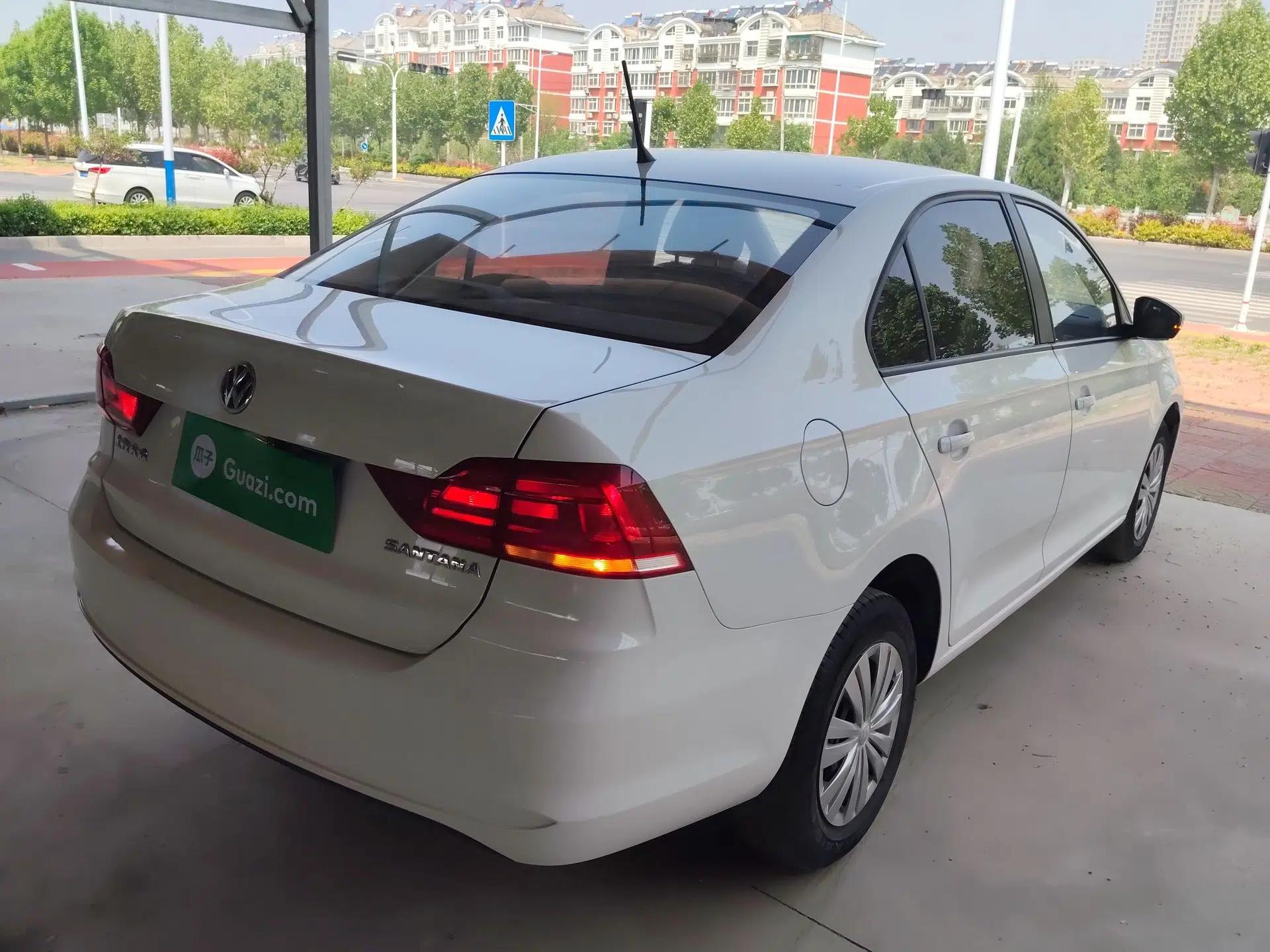 Volkswagen Santana 2021 1.5L Automatic Fashion Edition — миниатюра 6