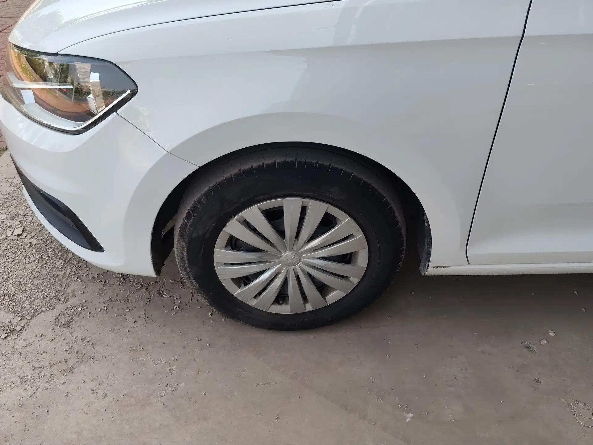 Volkswagen Santana 2021 1.5L Automatic Fashion Edition — миниатюра 8